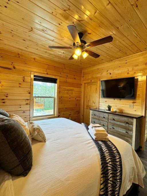 New! Indoor Pool/Ps 5/Hot Tub/Parkway Villa Pigeon Forge Buitenkant foto
